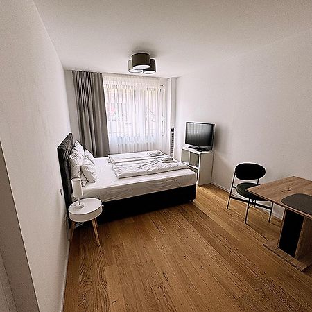 Myfavorit Apartments - Spacious Apartments Next To Puplic Transport U1 Direct Connection To Citycenter فيينا المظهر الخارجي الصورة