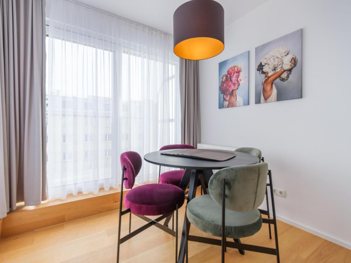 Myfavorit Apartments - Spacious Apartments Next To Puplic Transport U1 Direct Connection To Citycenter فيينا المظهر الخارجي الصورة