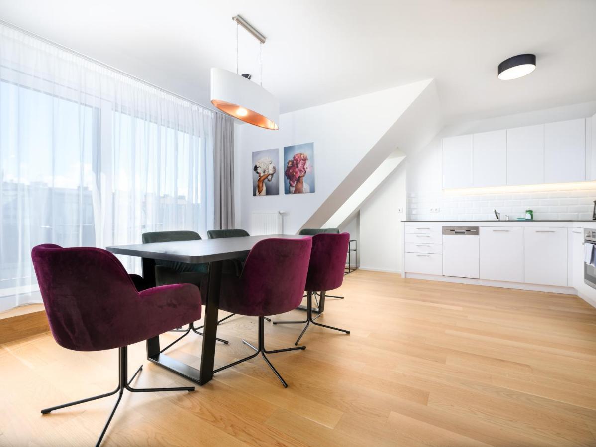 Myfavorit Apartments - Spacious Apartments Next To Puplic Transport U1 Direct Connection To Citycenter فيينا المظهر الخارجي الصورة