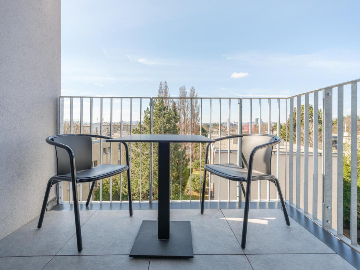 Myfavorit Apartments - Spacious Apartments Next To Puplic Transport U1 Direct Connection To Citycenter فيينا المظهر الخارجي الصورة