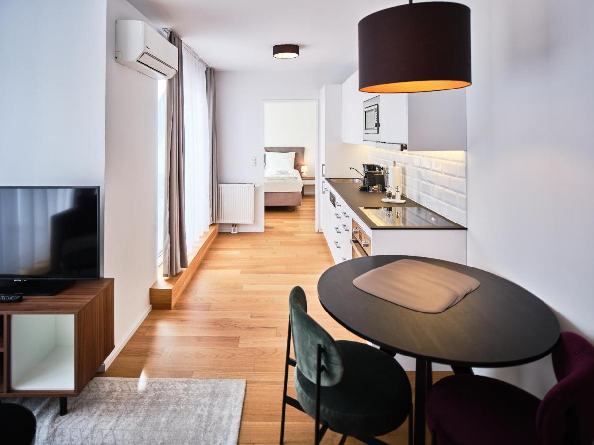 Myfavorit Apartments - Spacious Apartments Next To Puplic Transport U1 Direct Connection To Citycenter فيينا المظهر الخارجي الصورة