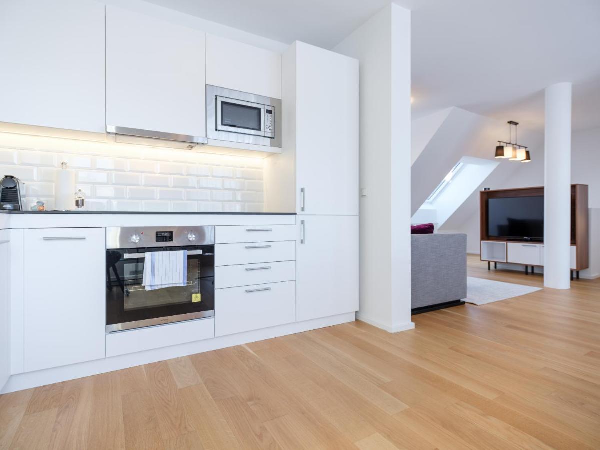 Myfavorit Apartments - Spacious Apartments Next To Puplic Transport U1 Direct Connection To Citycenter فيينا المظهر الخارجي الصورة