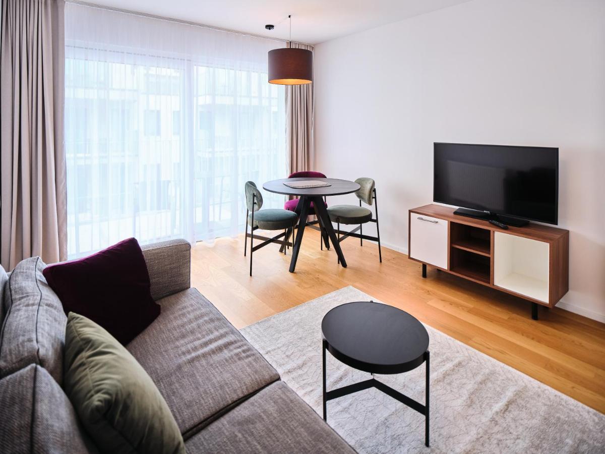 Myfavorit Apartments - Spacious Apartments Next To Puplic Transport U1 Direct Connection To Citycenter فيينا المظهر الخارجي الصورة