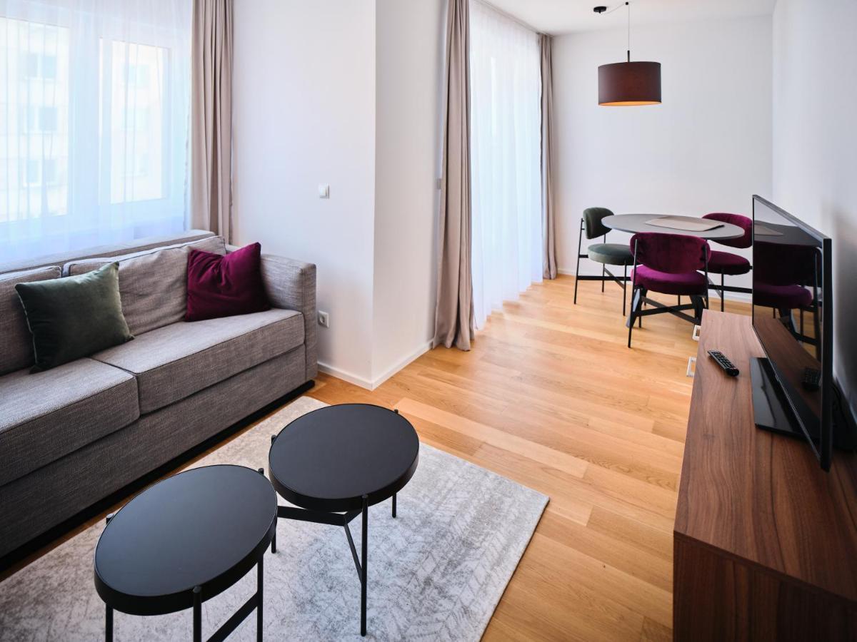 Myfavorit Apartments - Spacious Apartments Next To Puplic Transport U1 Direct Connection To Citycenter فيينا المظهر الخارجي الصورة